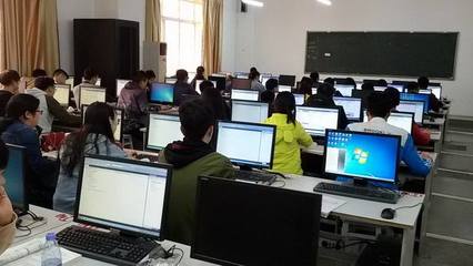 2020高考最熱門的4大專業，畢業能拿金飯碗，有你學的專業嗎？